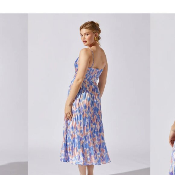 ASTR the Label "Maeve" Pleated Midi Dress Size S Blue/Pink Abstract - Picture 10 of 13